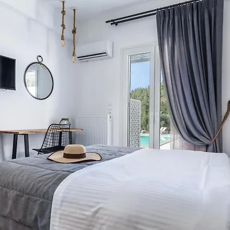 Ninemia In Βίλα *